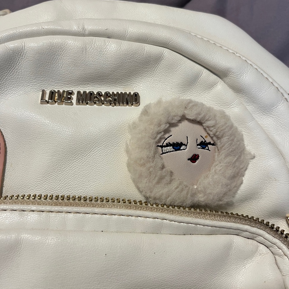 Moschino White Leather Backpack. - image 2